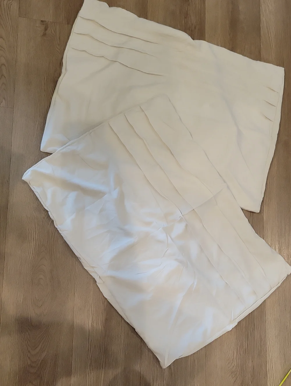 NWOT Bedsure Taupe Set